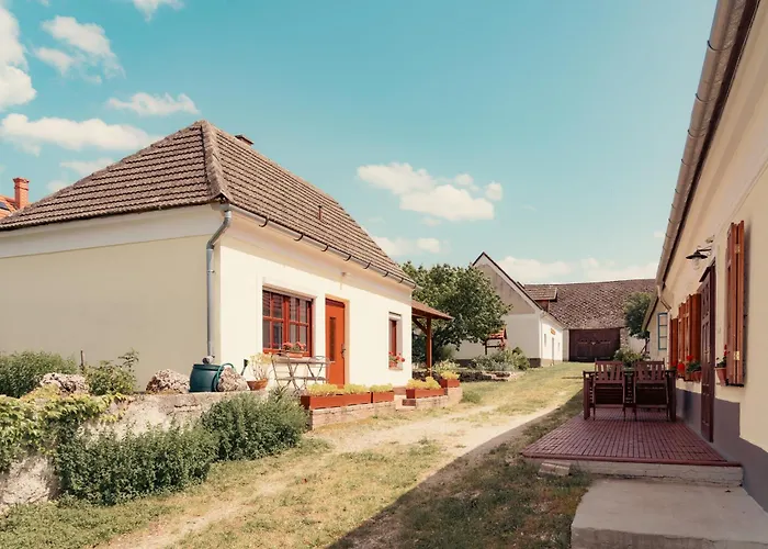 Bruderhaus 18 דירה Vorosto