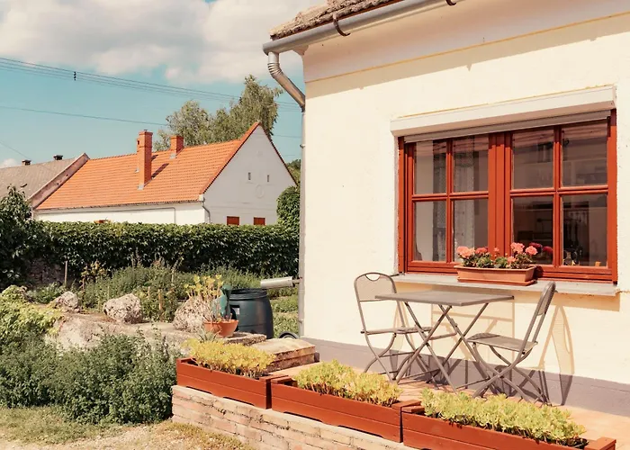 Bruderhaus 18 Vorosto