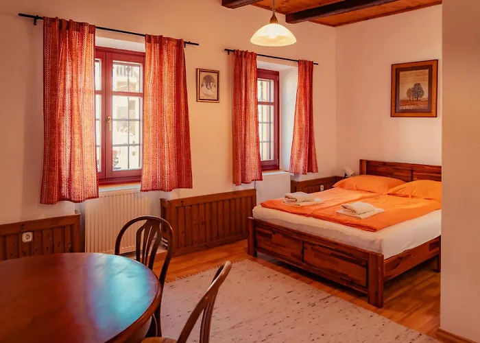 Bruderhaus 18 דירה *